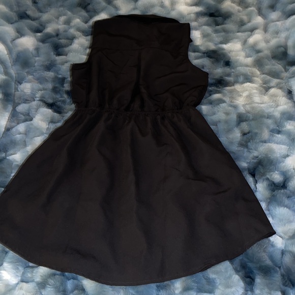 Black dress - Picture 6 of 6